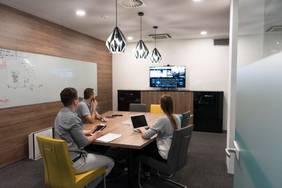 Incorporating technology in office design